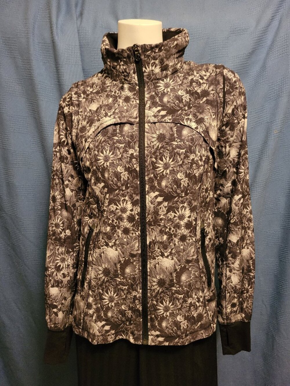 Women Sz 6 Lululemon Bring Back The Track Jacket Flowabunga Black White Hooded